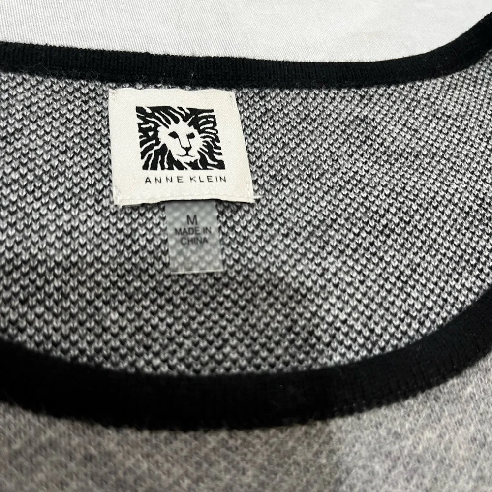 Anne Klein Black and Gray Knit Top - Picture 2 of 8